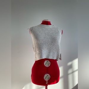Cropped sweater vest